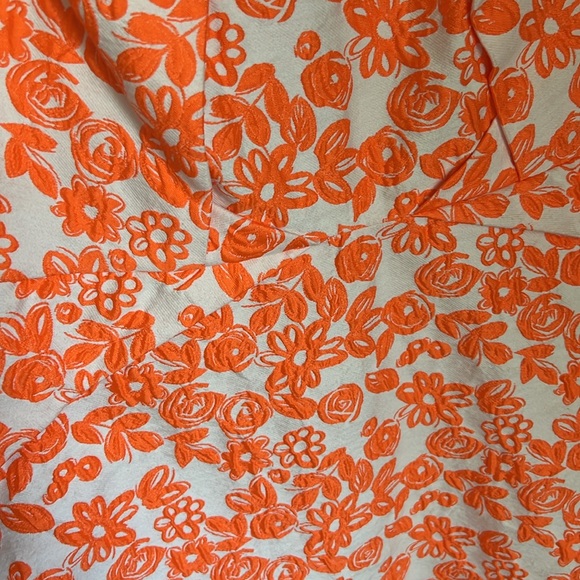 Super cute Vineyard Vines orange floral jacquard dress. - Picture 2 of 7